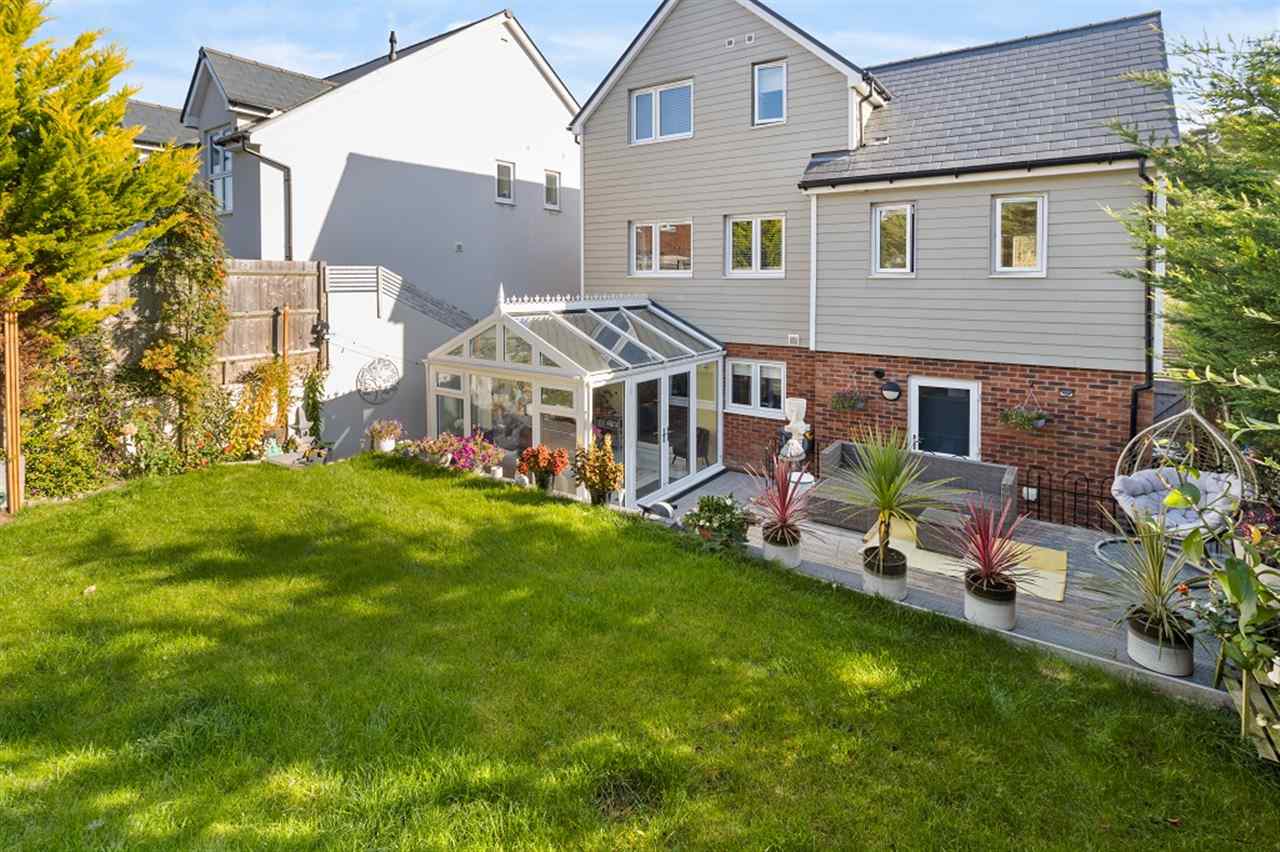 resized-2349823-Rear ElevationA.jpg